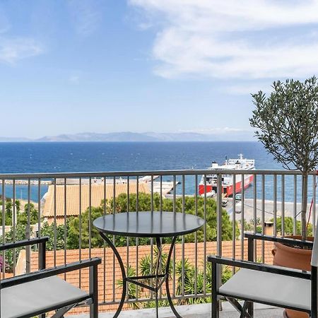 On The Port Apartment Rafina  Luaran gambar