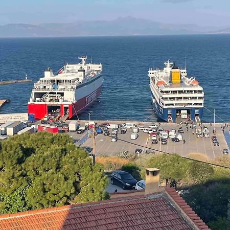 On The Port Apartment Rafina  Luaran gambar